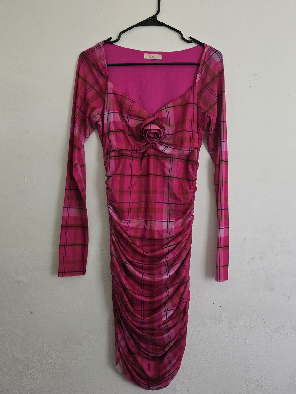 Chelsea & Violet Hot Pink Plaid Long-Sleeve Ruched Midi Dress